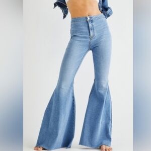 Free People Float On Flare Light Blue Bell Bottom High Rise Denim Jeans 30